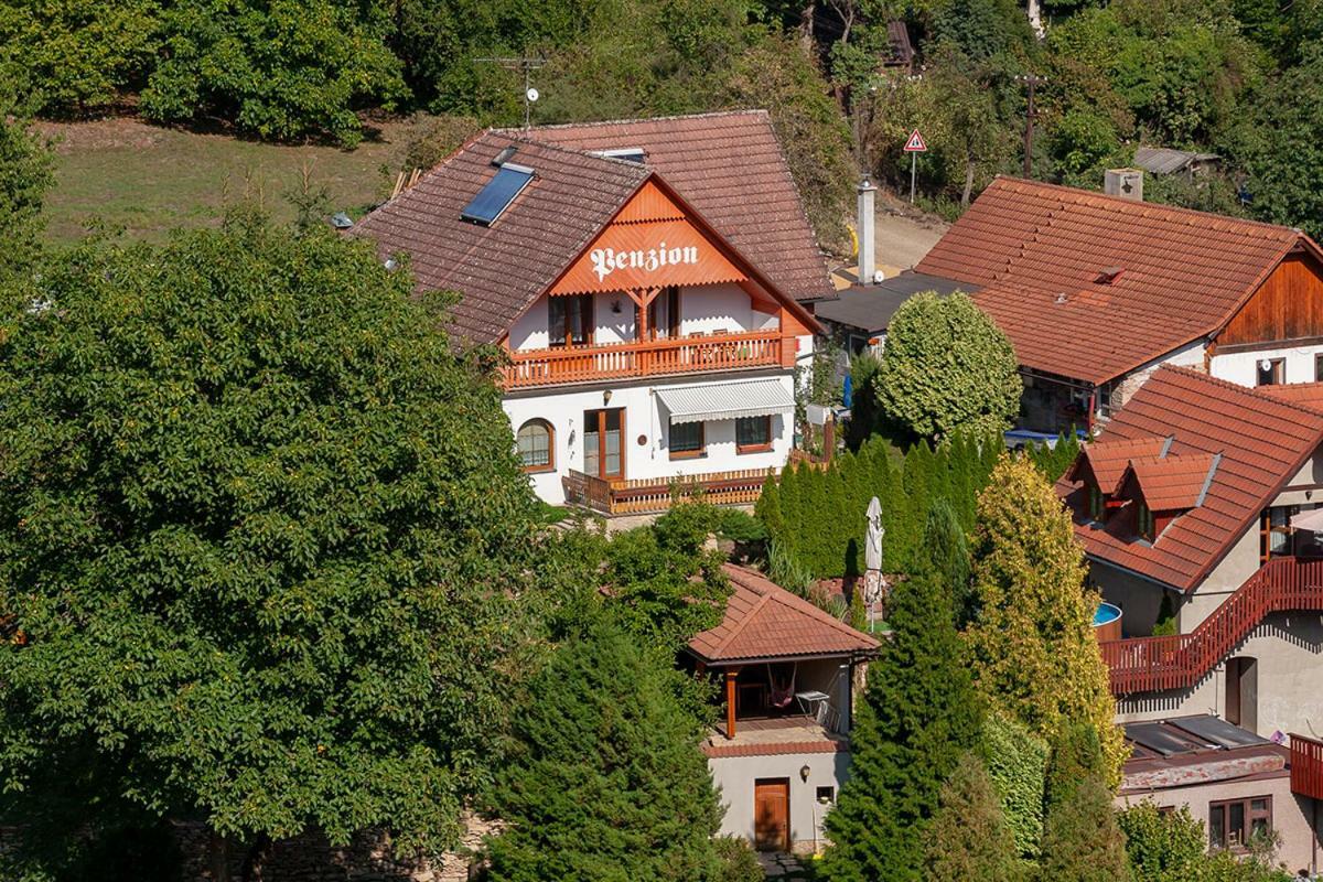 Penzion Na Hradcanech Nové Město nad Metují المظهر الخارجي الصورة